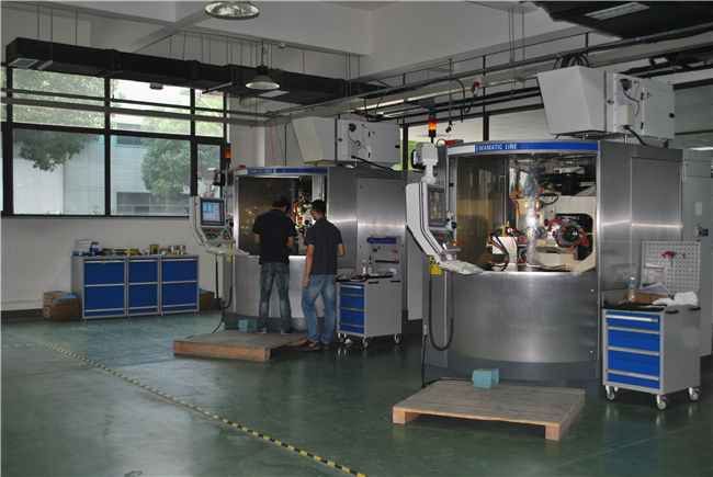 塑膠注塑模具制造滑塊用油壓油缸抽芯機構 塑膠注塑模具制造滑塊用油壓油缸抽芯機構