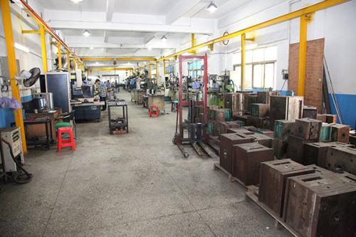 塑膠注塑模具斜頂機構設計 塑膠注塑模具斜頂機構設計