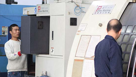 在深圳怎么選擇專業的模具開模廠呢？